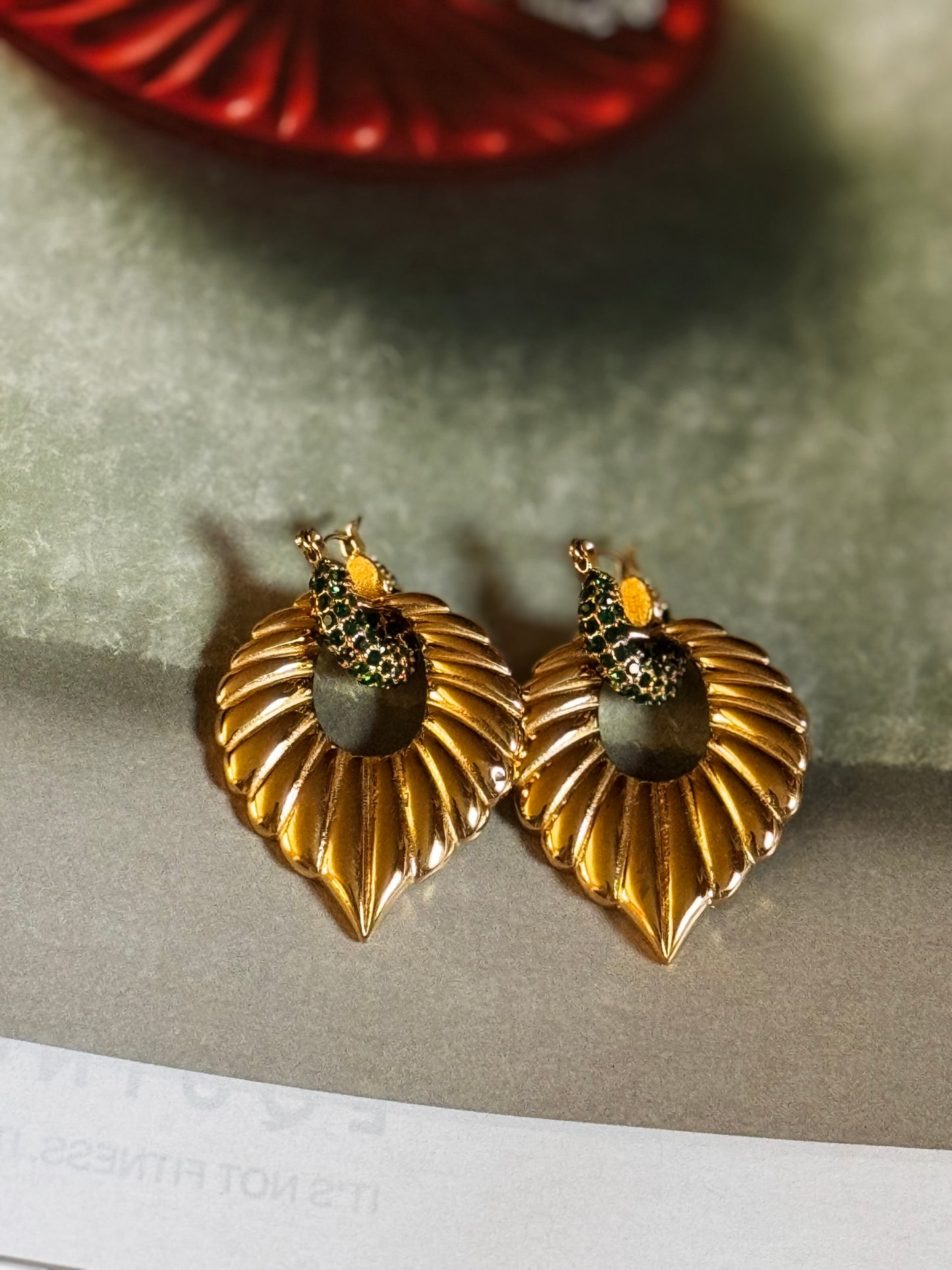 RETRO LEAF EARRINGS
