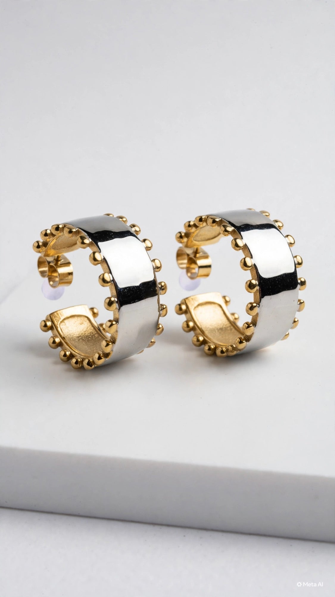 NOVA SLEEK EARRINGS 💛